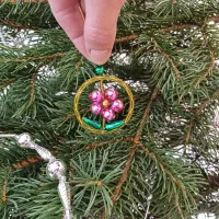 A bouquet in Bengali - a Christmas tree ornament (1)